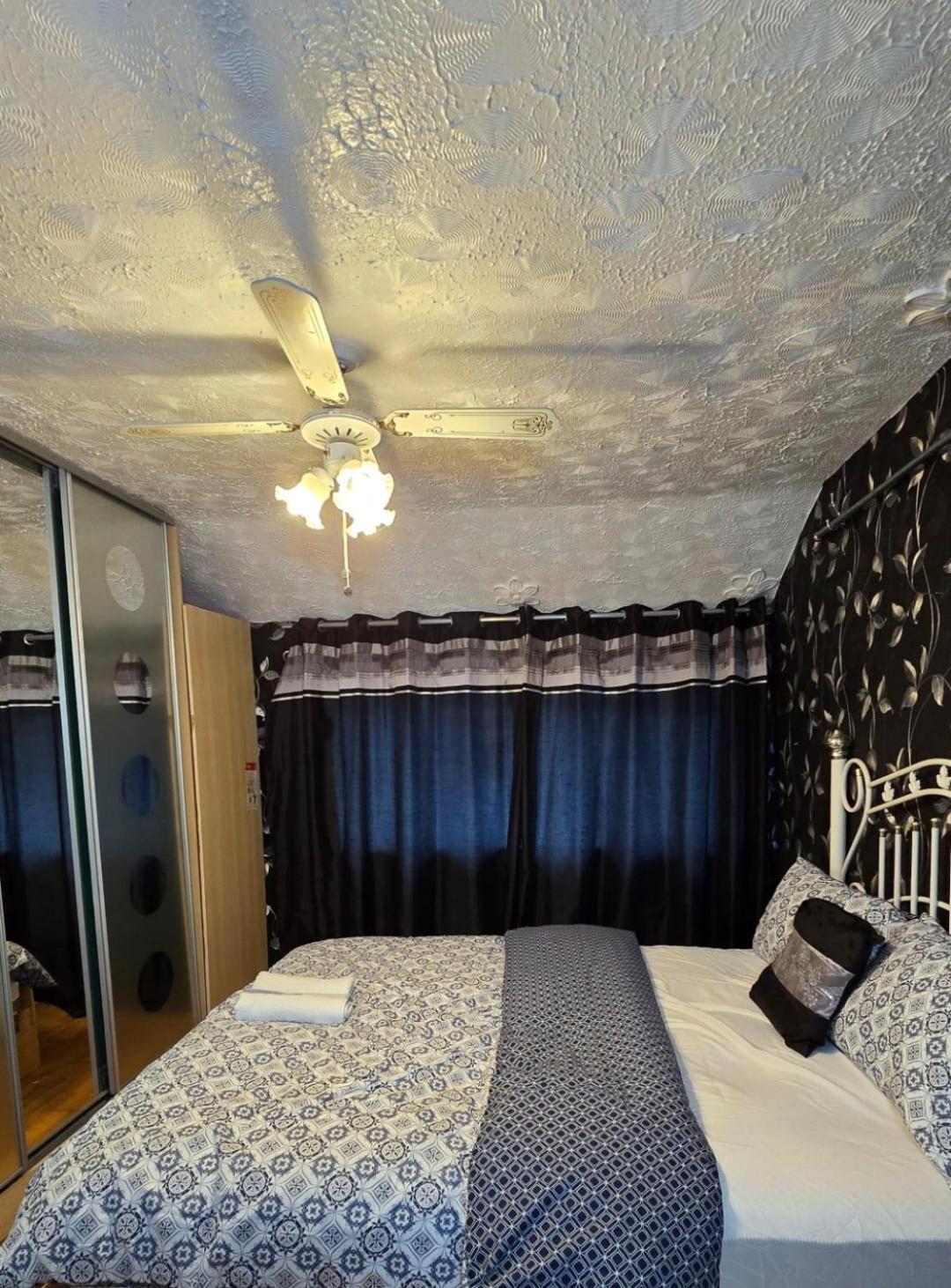 Ritchie Guest House Wigan Exteriér fotografie
